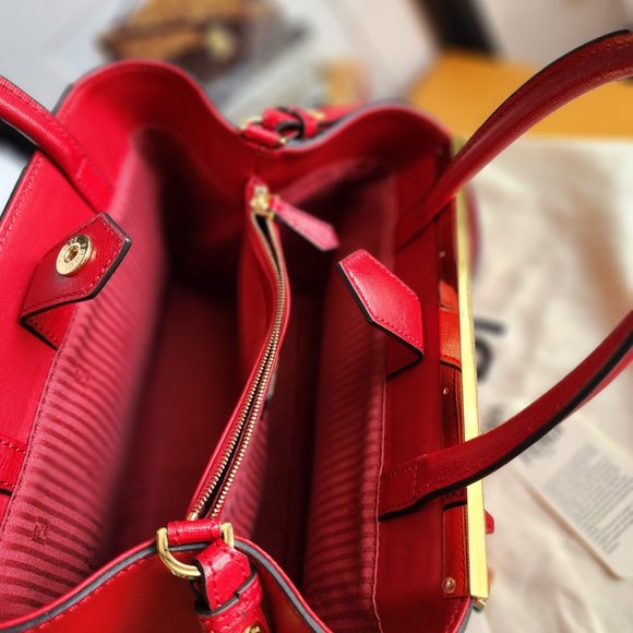 Petite 2jours Fendi - Picture 13 of 16